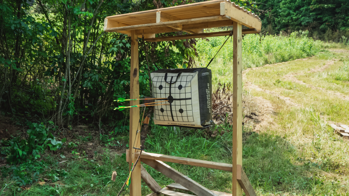 How to Start a Backyard Archery Range for Beginners